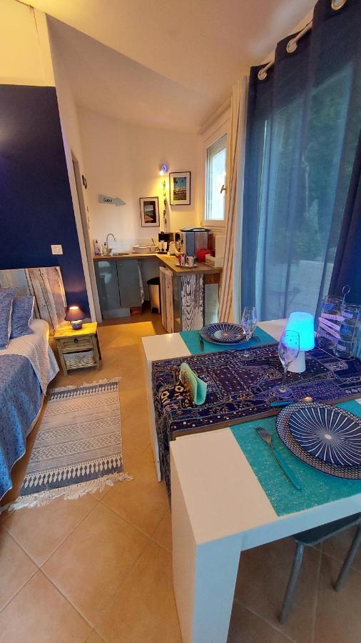 Dans Un Jardin Bb Et Jacuzzi Bed & Breakfast มองเดอลิเยอลานาปูล ภายนอก รูปภาพ